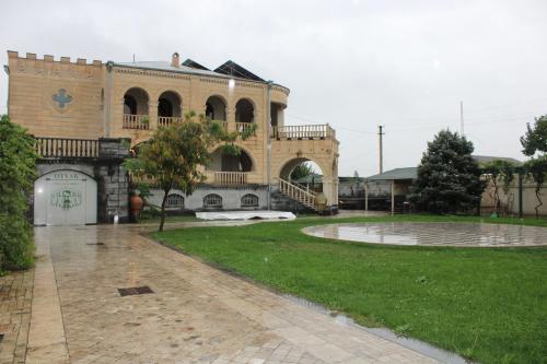 Gallery image of Otyak Hotel EVN Zvartnots Airport in Pʼarakʼar