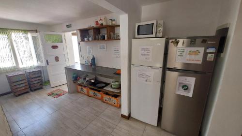 Η κουζίνα ή μικρή κουζίνα στο Las Palmas Beach Hostel