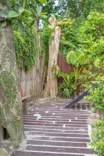 สวนหย่อมนอก Good Mood Resort