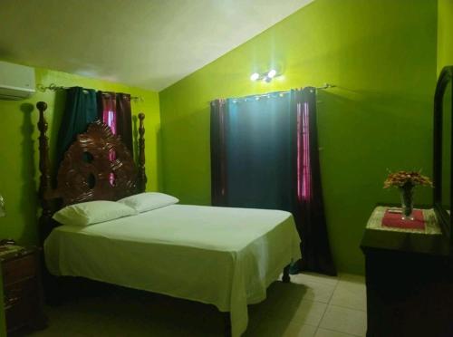 Postel nebo postele na pokoji v ubytování FENTOURS Apartment Rental