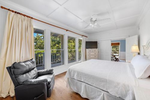 Postel nebo postele na pokoji v ubytování Ole River Cottage