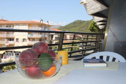 Cozy, sunny and close to the beach