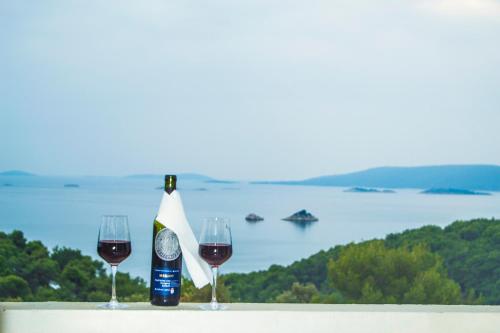 Gallery image of Apartments Barisic Hrvatskih Žrtava 404 Seget Vranjica in Trogir