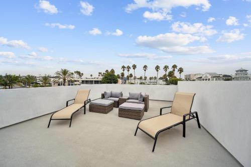 Μπαλκόνι ή βεράντα στο Epitome of Newport Beach Living Steps from Beach