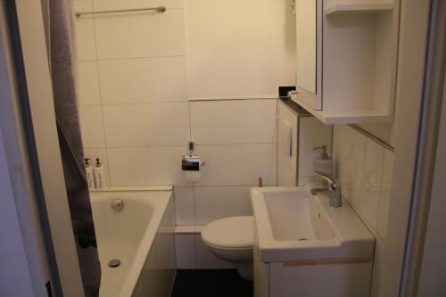 Koupelna v ubytování Media-apartment