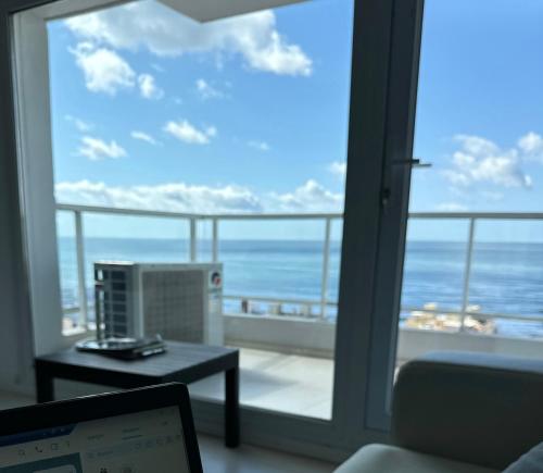 Γενική θέα στη θάλασσα ή θέα στη θάλασσα από  αυτό το διαμέρισμα