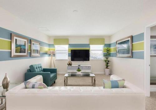 Stunning Home wPrivate Pool, minutes from Disney photo 52