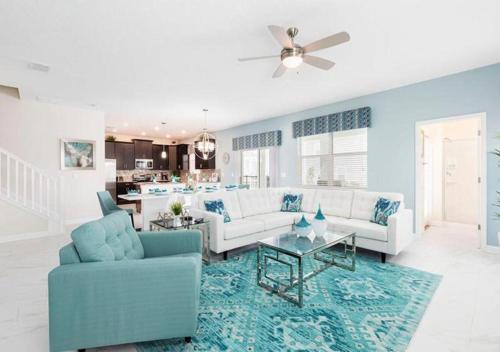 Stunning Home wPrivate Pool, minutes from Disney photo 63