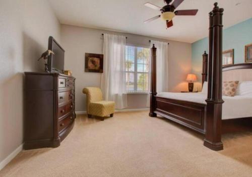 Gorgeous 1st-Floor, End Unit Condo w LAKEVIEW photo 56