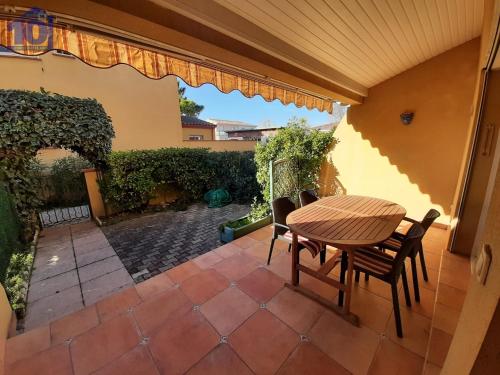 Valras-Plage: Pavillon 6 pers, Piscine, Parking privé - FR-1-781-66