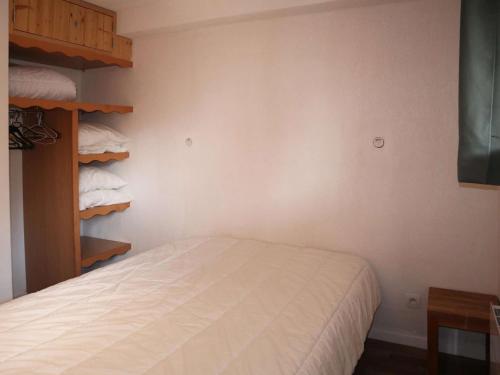 Appartement skis aux pieds, piscine, 6 pers. - FR-1-322-661