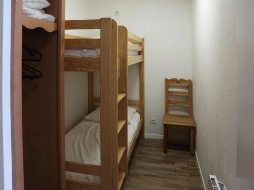 Appartement skis aux pieds, piscine, 6 pers. - FR-1-322-661