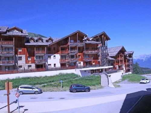 Appartement skis aux pieds, piscine, 6 pers. - FR-1-322-661