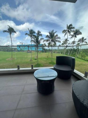 Taman di luar Luxury Golf and Relaxation