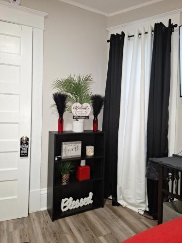 Φωτογραφία από το άλμπουμ του St Paul Fry Street Den Office Suite σε Saint Paul
