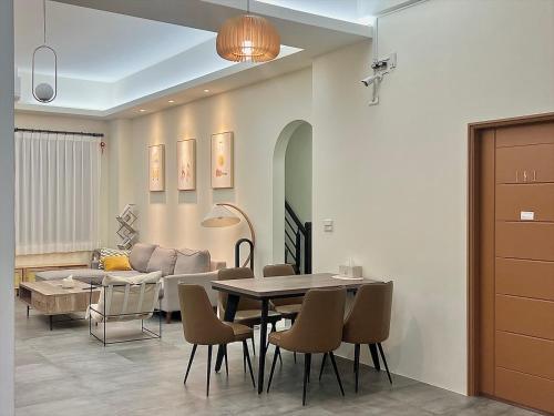 Posezení v ubytování Kaile Roaming Homestay