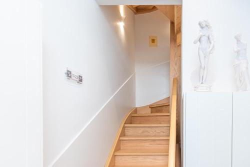 LOFUS Art-Suites