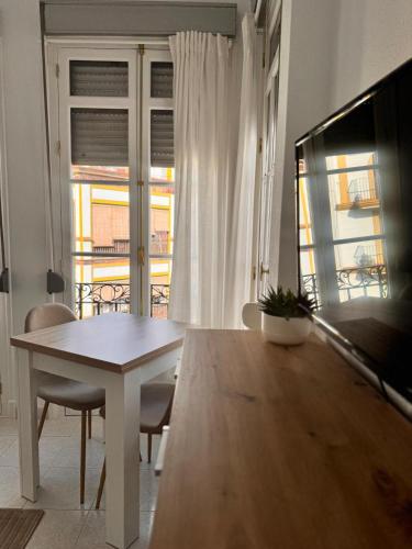Wanderlust Apartments