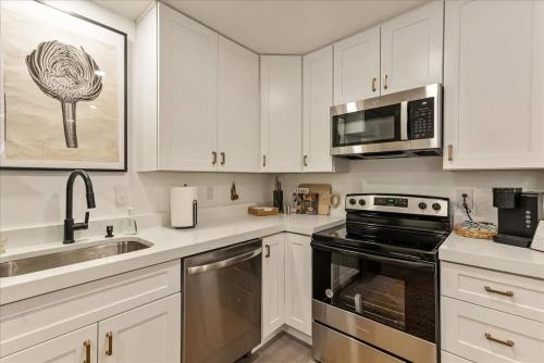 Gallery image of Right off i15 & i80 SLC Airport Close By in Salt Lake City