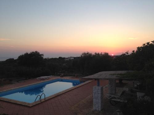 Amanecer o atardecer desde el bed and breakfast o alrededores