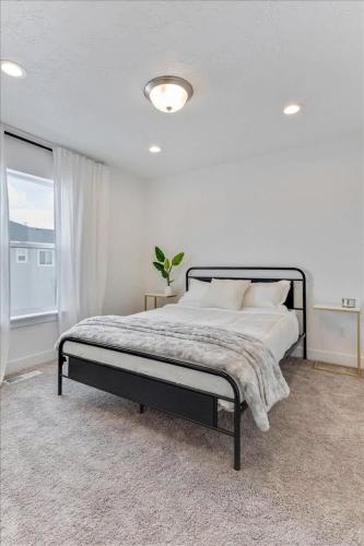 Gallery image of Right off Freeway Quiet Neighborhood King Bed in Vineyard