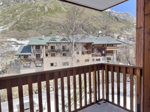 Grand studio mezzanine avec parking couvert, proche des pistes