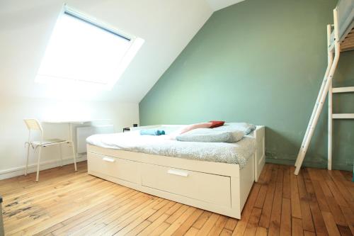 Billede fra billedgalleriet på Disponible - Appartement Entier - 10mn RER B Aéroport CDG - Paris Gare du Nord, T11 Express, Le Bourget, Tout équipé, Netflix Gratuit, 3 personnes, 4ème étage, escaliers, Parc des Expositions, Parking rue Gratuit après 19h i Drancy