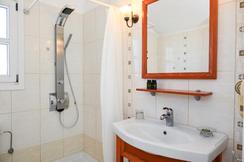 Asterias Boutique Hotelにあるバスルーム