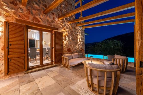 Πισίνα στο ή κοντά στο MY DALMATIA - Authentic Villa Fisola with private infinity pool and sea view