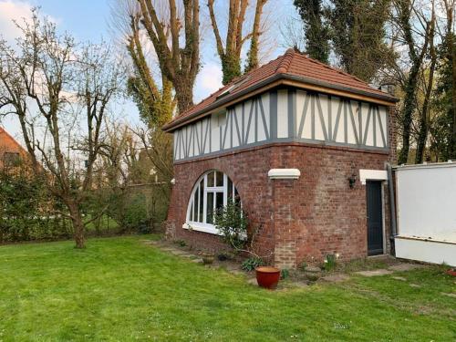 Charmante petite maison tout confort proche tram