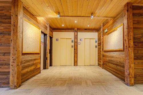 Gallery image of Courchevel 1650, Ski In Out, Exceptional Apartments with Panoramic Views in Courchevel