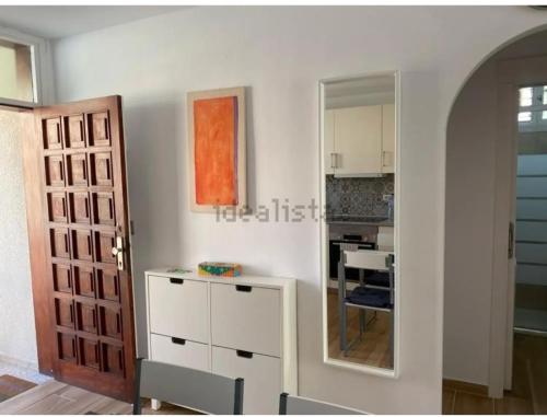 Dapur atau dapur kecil di Fayser 301 Heated pool, steps to beach, AC