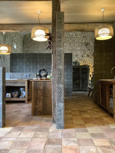 Η κουζίνα ή μικρή κουζίνα στο Maison drôles d'oiseaux