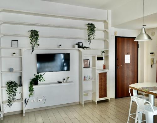 Vatican R-Home Savorelli