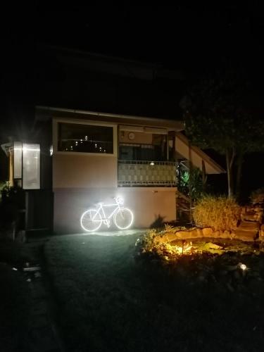 Apartman LAVANDAの敷地内または近くで楽しめるサイクリング