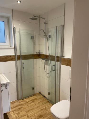 Bilik mandi di Apartment für Urlauber, Geschäftsreisende oder Langzeitmieter