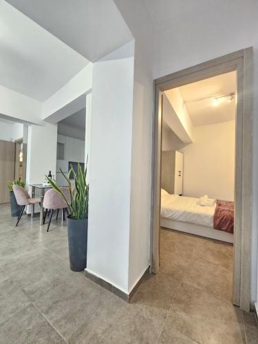 Acvi Lux - City Center by Seafront Area