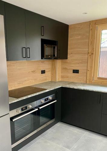 4 Bedroom, 4 Bathroom, Hot Tub, Chamonix Centre