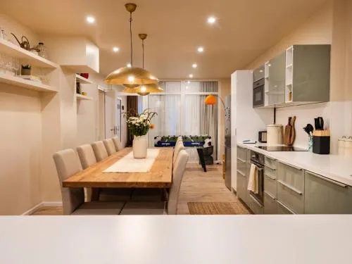 ALEXA Spacious Design Apart up to 10 persons - Parking - Superfast Wifi photo 1