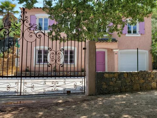 Villa 6 ch ,20 per, piscine chau