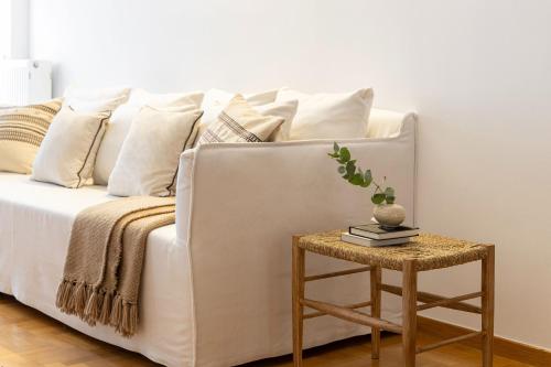 Acropolis Museum Retreat - 2 Bedroom Apartment