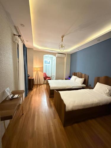 Postel nebo postele na pokoji v ubytování La Vien Hotel Old City