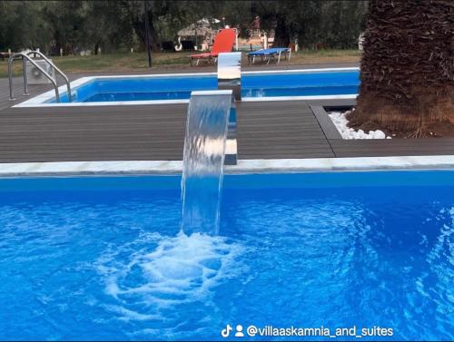 Villa Askamnia and Suites