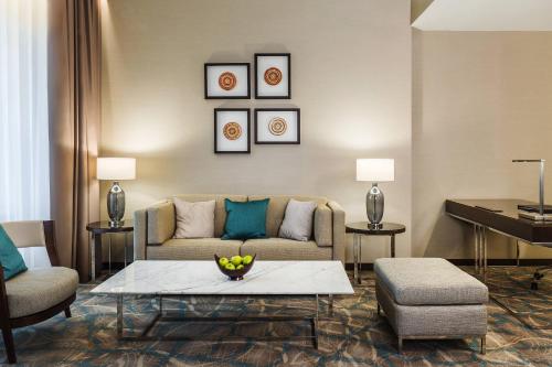 Un lugar para sentarse en JW Marriott Bucharest Grand Hotel