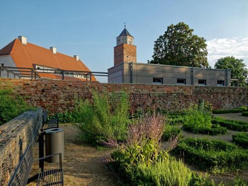 Un jardín fuera de Maisonette in the Taunus with Mediterranean