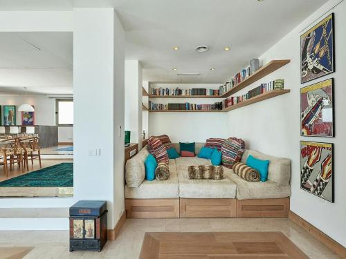 Χώρος καθιστικού στο Villa in Ibiza with Infinity Pool & Views