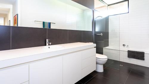 Un baño de Merricks View