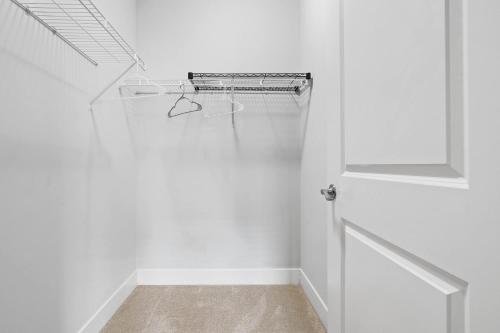 Φωτογραφία από το άλμπουμ του 2BR Balcony Suite Gym & Pool Downtown at CityWay σε Ιντιανάπολις