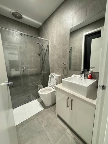 Ванная комната в New house near Monash Hospital, just a 3-min walk