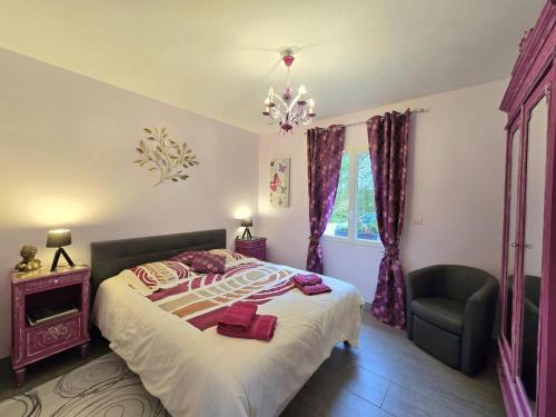 Photo de la galerie de l'établissement Belle maison plain-pied à 2 pas de Périgueux, terrasse, jardin clos, confort moderne, animaux bienvenus - FR-1-616-99, à Champcevinel